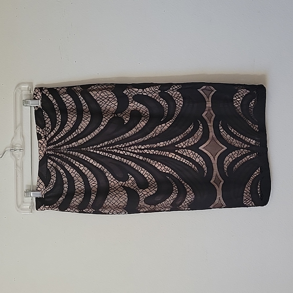 eva mendes black scroll lace over cream lining pencil skirt 0